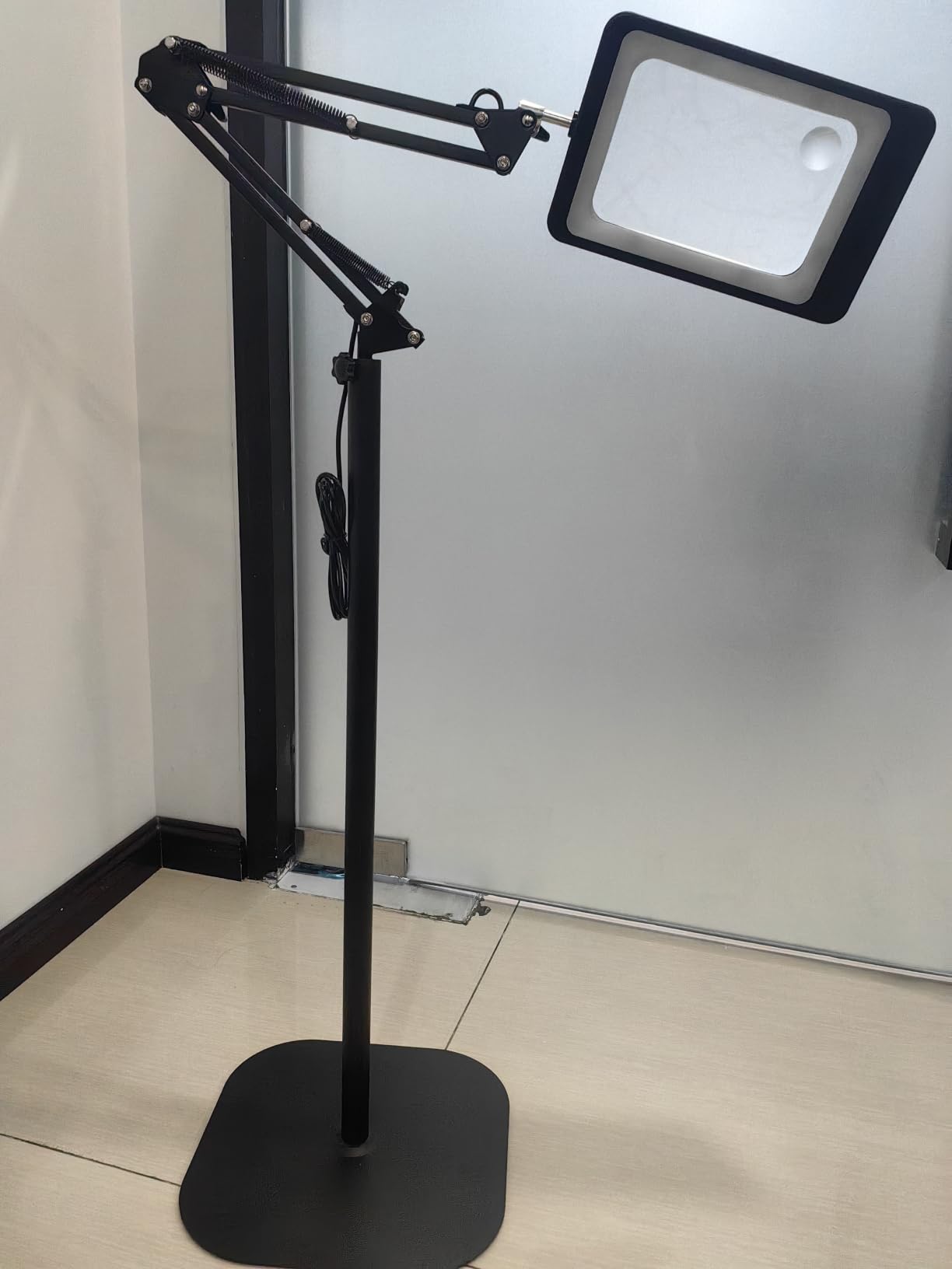 MoKo 10X Floor Magnifying Glass with Light and Stand, 7-Inch Lens | Floor magnifying lamp has two height options, a swing arm, 60 LEDs, 5 color modes and 4 brightness levels customer photo 1