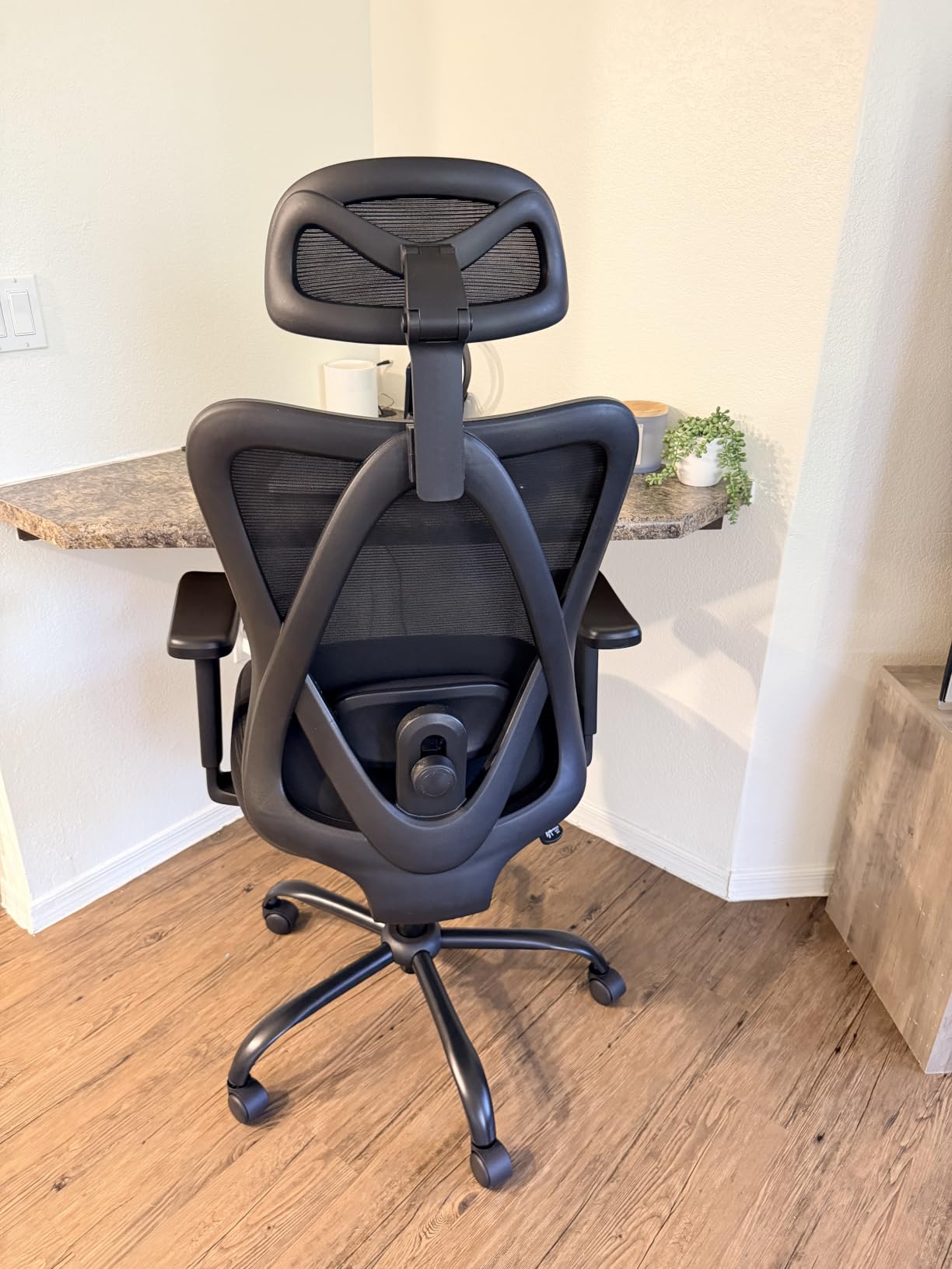 Mesh Office Chair with Headrest, Lumbar Support, 3D Arms, Wide Seat | 300 lbs, Breathable Home Desk Chair with Adjustable Backrest, Mesh High Back Computer Chair, Suitable for Work, Study, Gaming customer photo 1