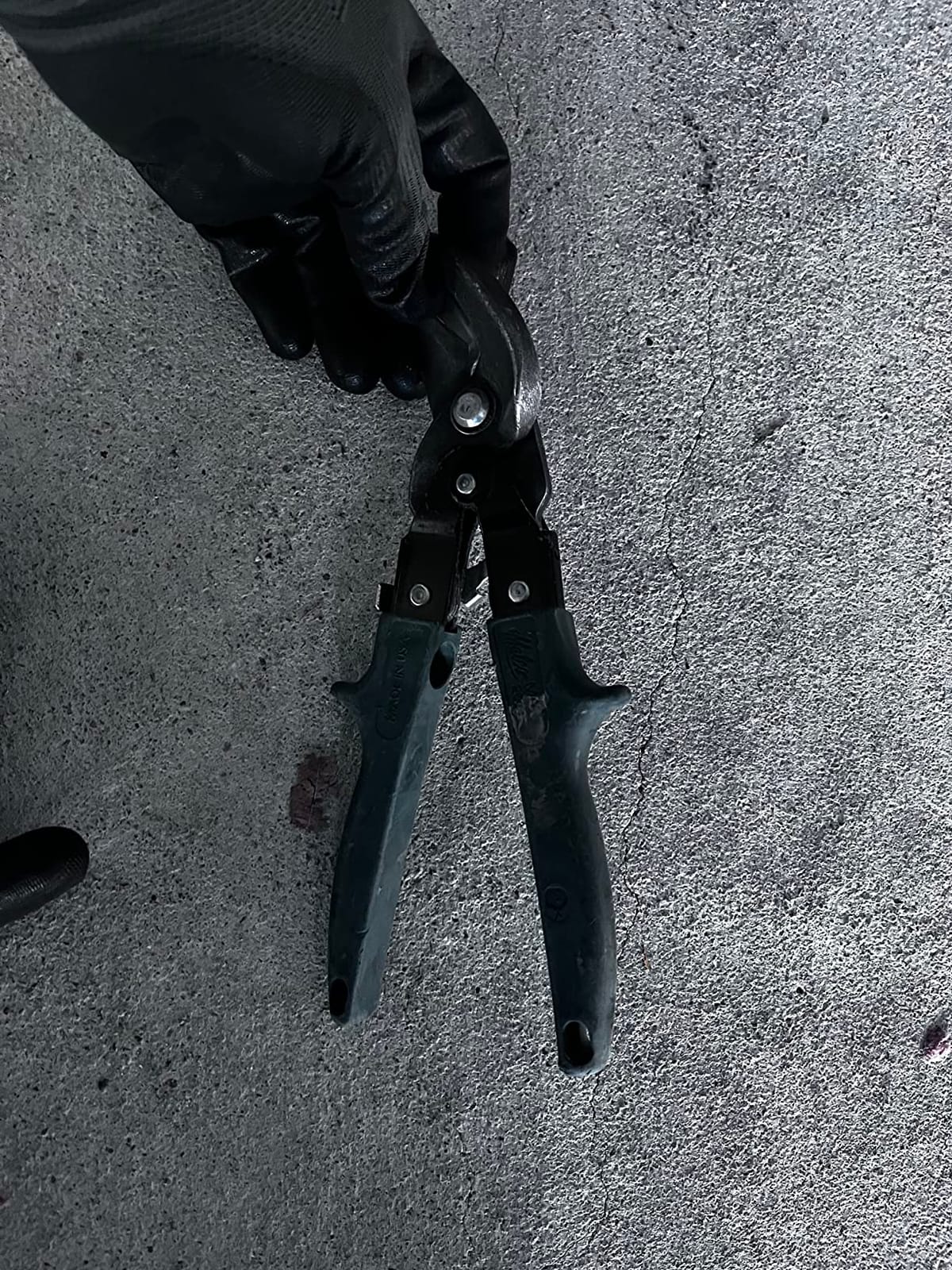 Malco M2007 Max2000® 10 inch Offset Aviation Snips | 18ga. Capacity | Offset Sheet Metal Snips | Offset Tin Snips | Metal Shears (Offset - Cuts Right, Straight & 5in Dia. Circles) customer photo 1