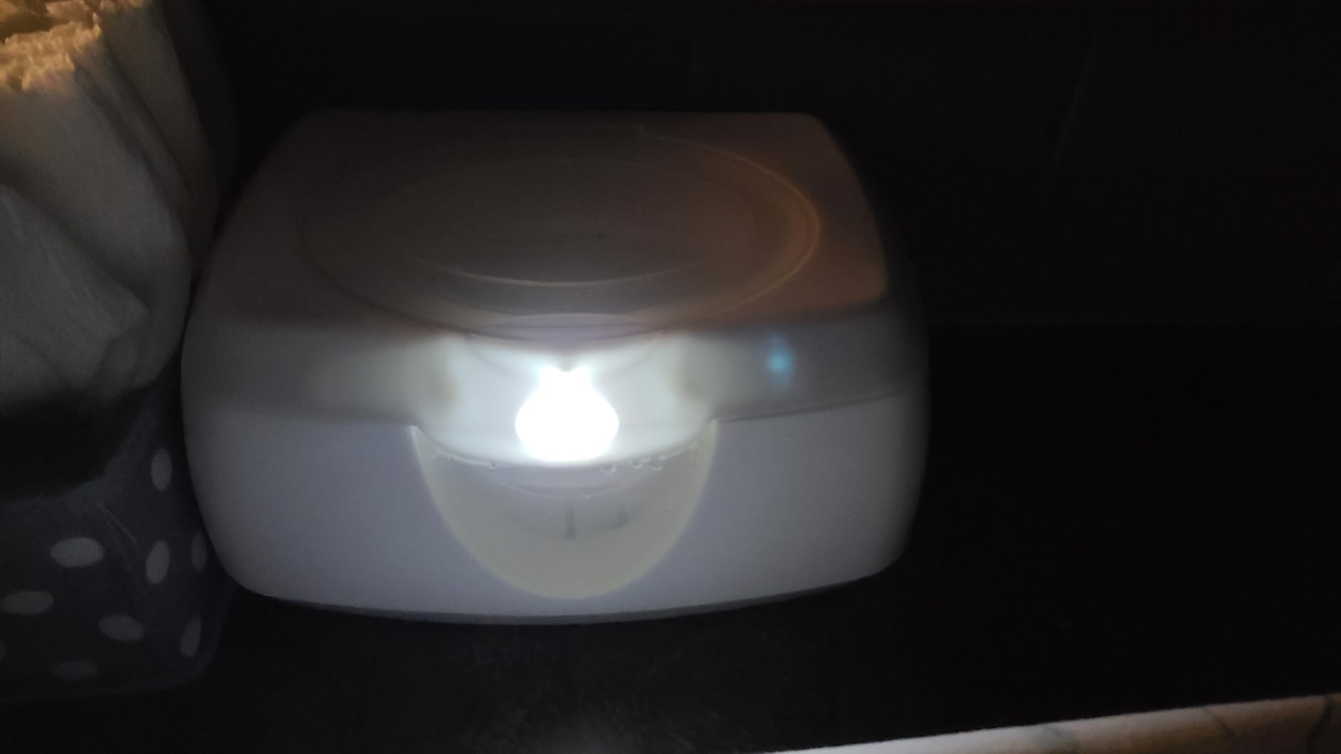 Munchkin Warm Glow Baby Wipe Warmer with Nightlight, White customer photo 2