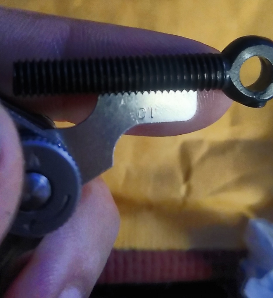 Mitutoyo 188-151, Screw Pitch Gage, 4 - 42 TPI and 0.4 - 7mm, 51 Leaves, Inch/Metric Black customer photo 2