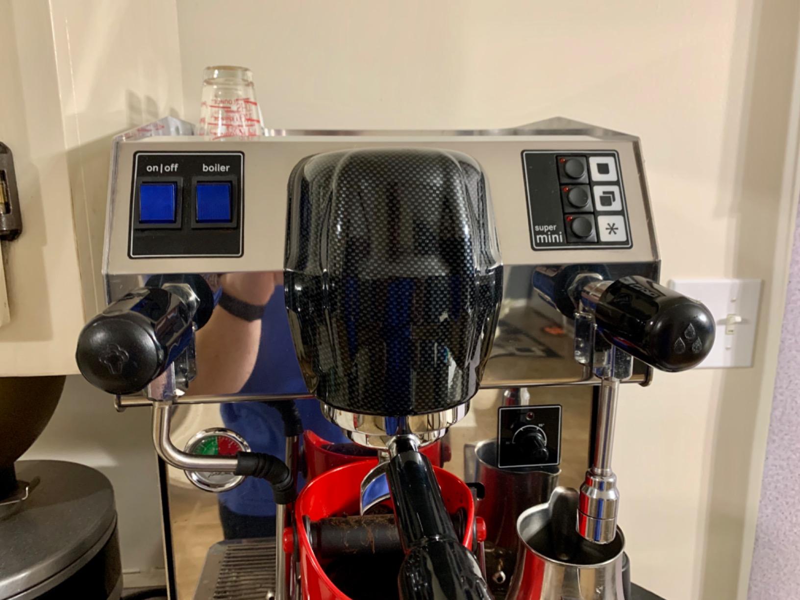 Dreamfarm Grindenstèin Sturdy, Compact, Modern Space-Saving Espresso Coffee Grind Knock Box - Silver customer photo 1