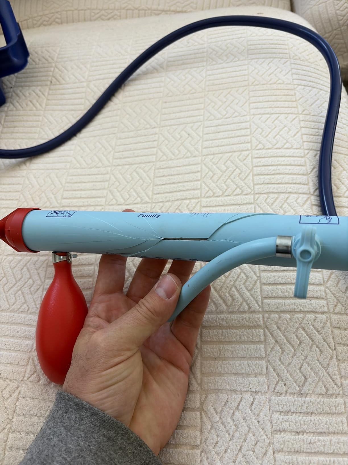 LifeStraw Family Gravity Water Purifier with Virus Removal, 12 L, Blue customer photo 1