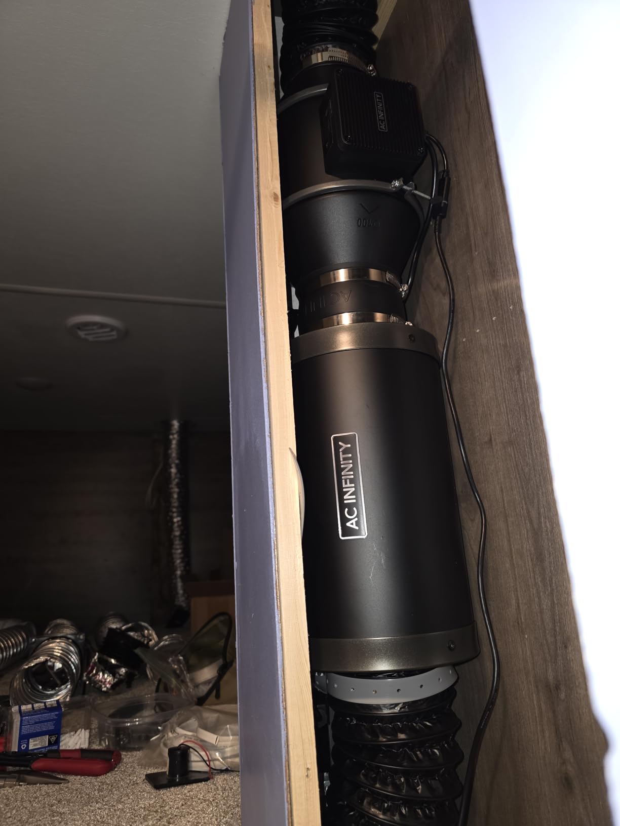AC Infinity CLOUDLINE T4, Quiet 4” Inline Duct Fan w/Environment Controls customer photo 2