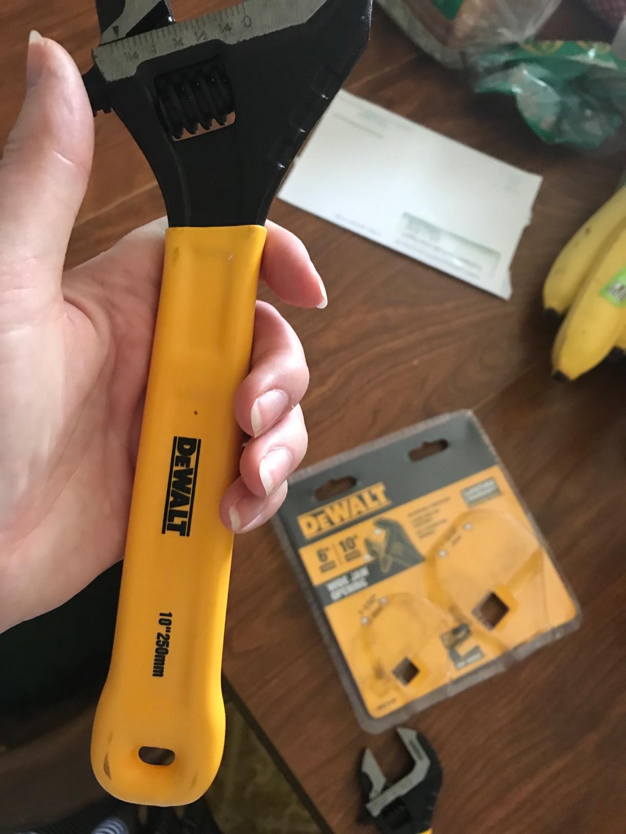Dewalt DWHT75497 2 Pc. Dip Grip Adjustable Wrench, Yellow customer photo 1