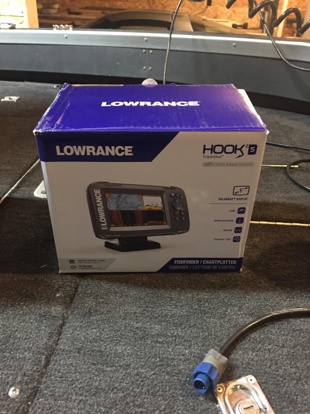 Lowrance HOOK2 12 - 12-inch Fish Finder with TripleShot Transducer and US Inland Lake Maps Installed … customer photo 1