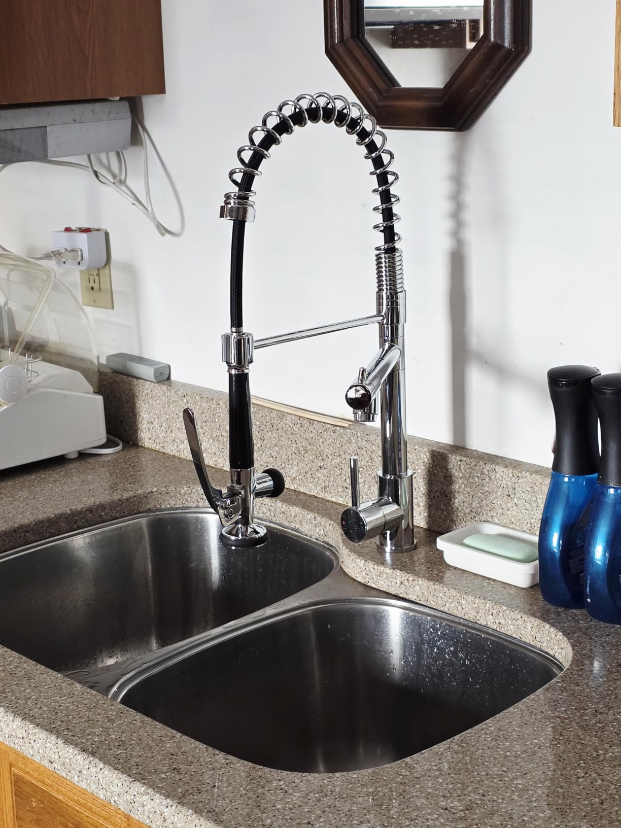 Fapully Commercial Pull Down Kitchen Sink Faucet with Sprayer Brushed Nickel customer photo 2