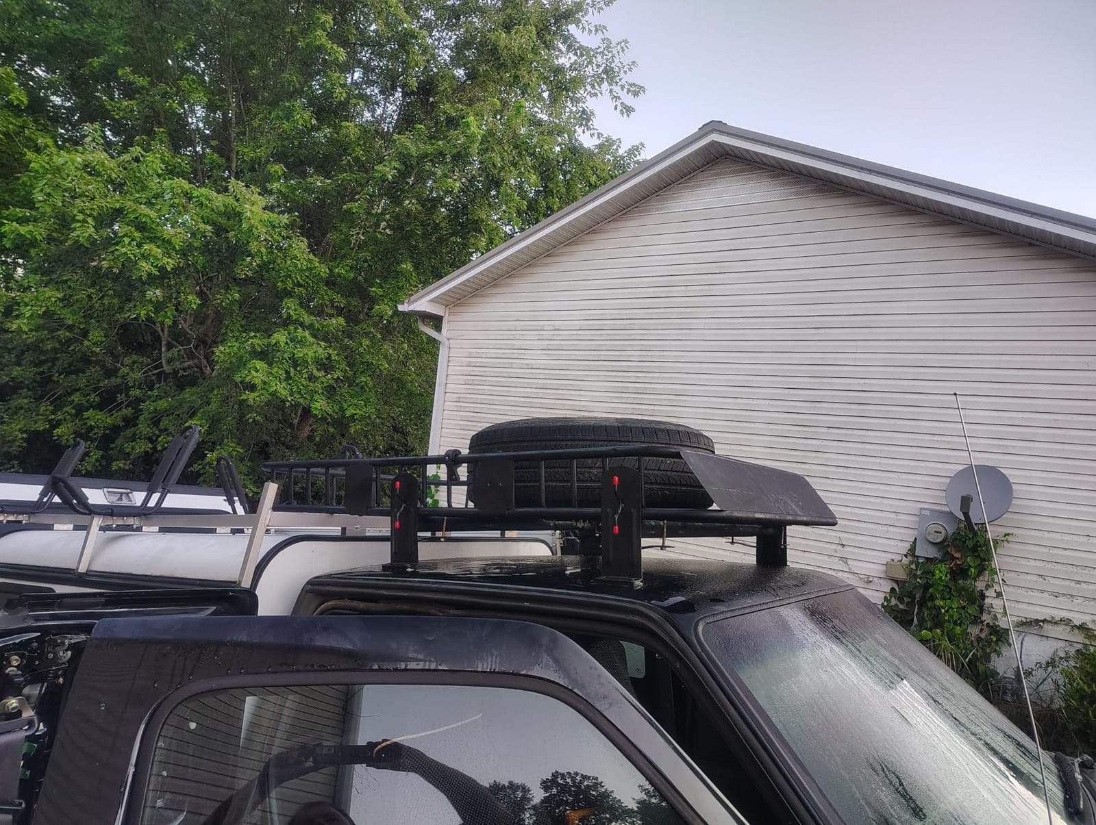 Model DX36 Universal Pickup Truck Cap & Topper 2 Bar Ladder Roof Van Rack System Adjustable Steel Cross Bars - Sandy Black customer photo 1