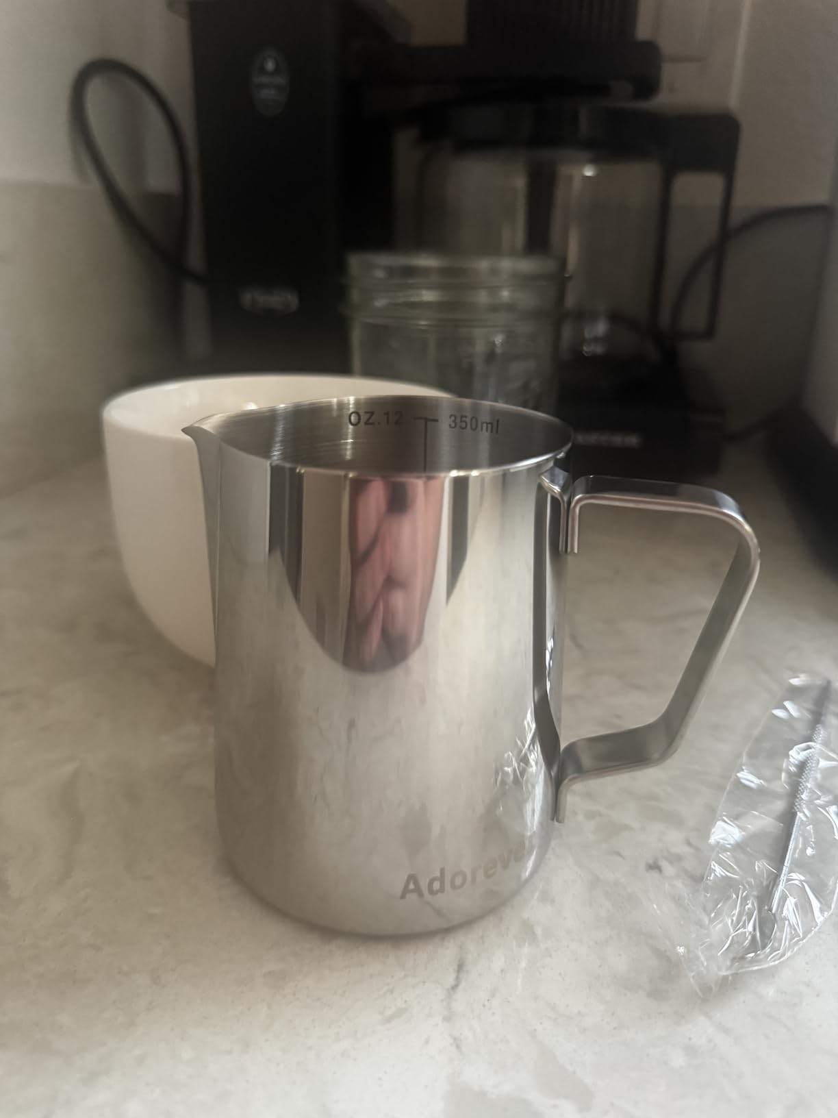 Milk Frothing Pitcher, 20oz Steaming Pitcher Stainless Steel Espresso Machine Accessories for Coffee Bar, Cappuccino Barista Tools Milk Jug Steamer Frother Cup with Decorating Latte Art Pen customer photo 1