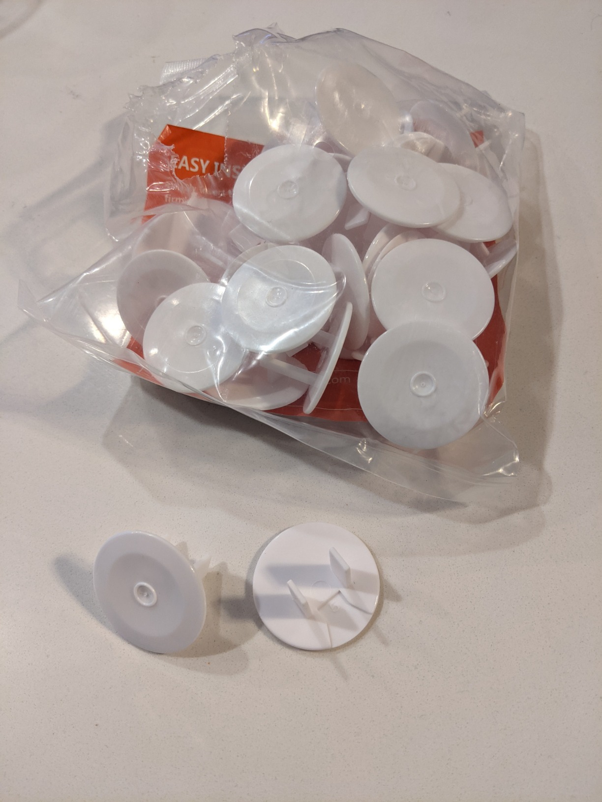 Vmaisi 62 Pieces Outlet Covers Baby Proofing Plug Protectors Child Safety customer photo 1