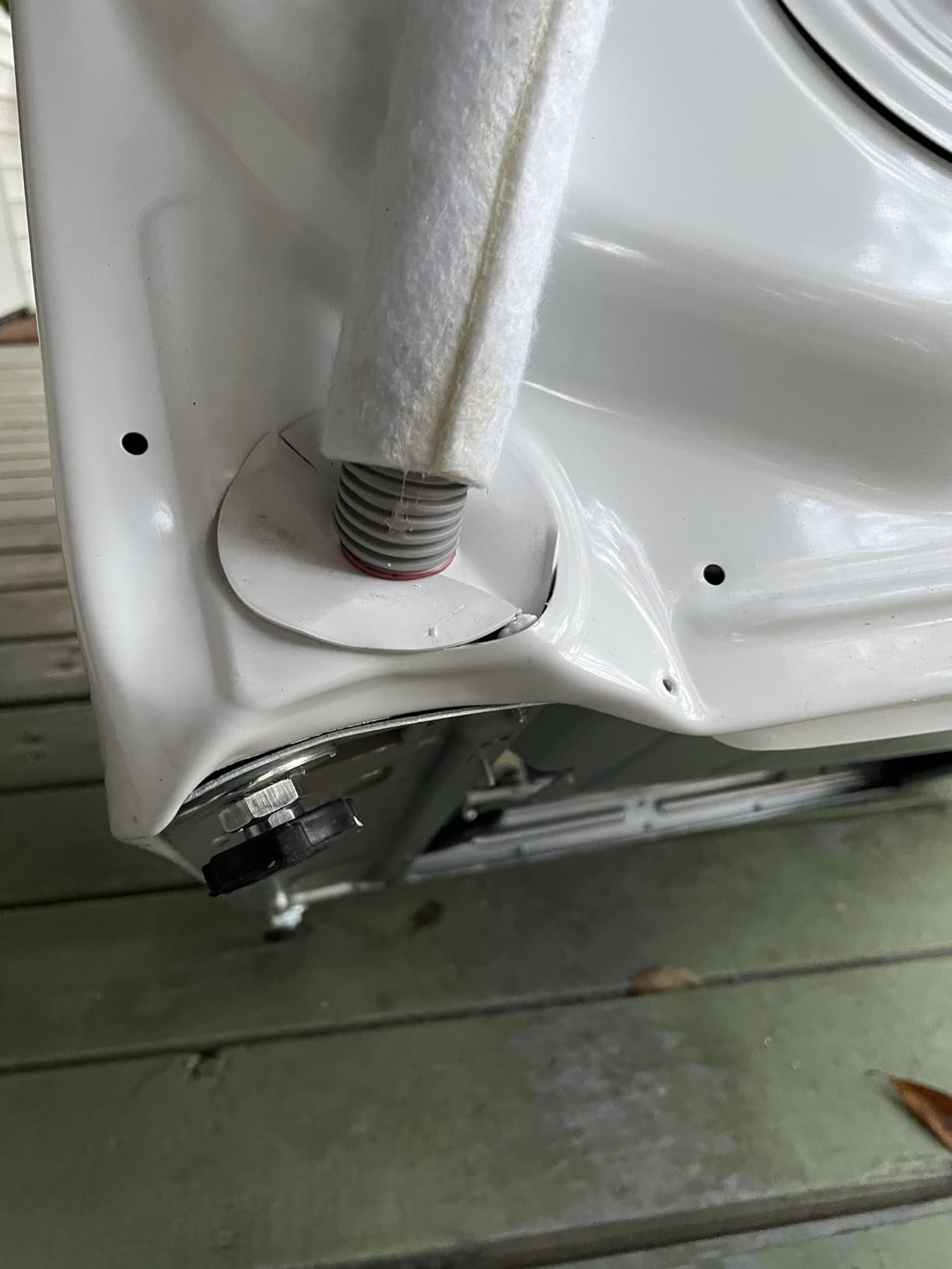 HAMILTON BEACH Washer and Dryer Combo 2.7 cu ft - White customer photo 2
