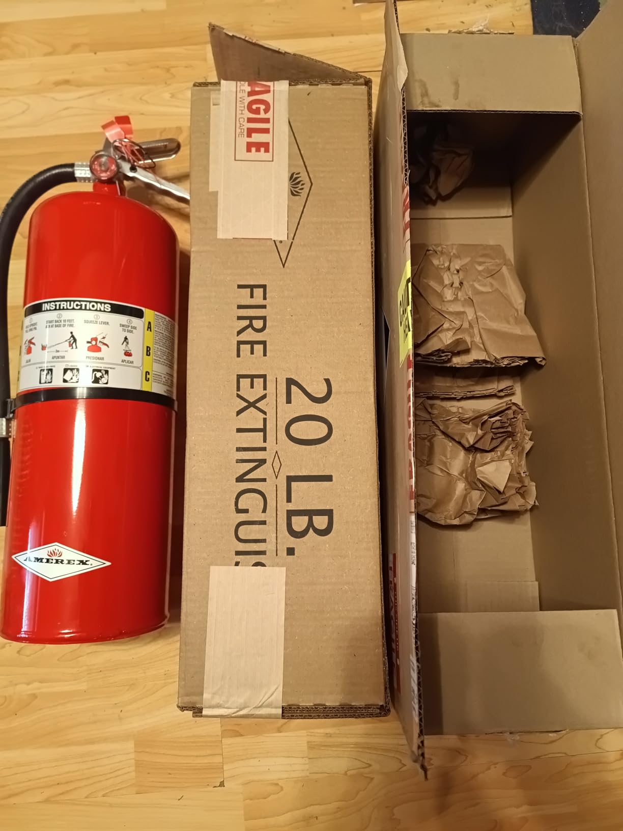Amerex B417T, 2.5 Pound ABC Dry Chemical Class A B C Multi-Purpose 2.5 Pound Fire Extinguisher with Wall Bracket customer photo 2