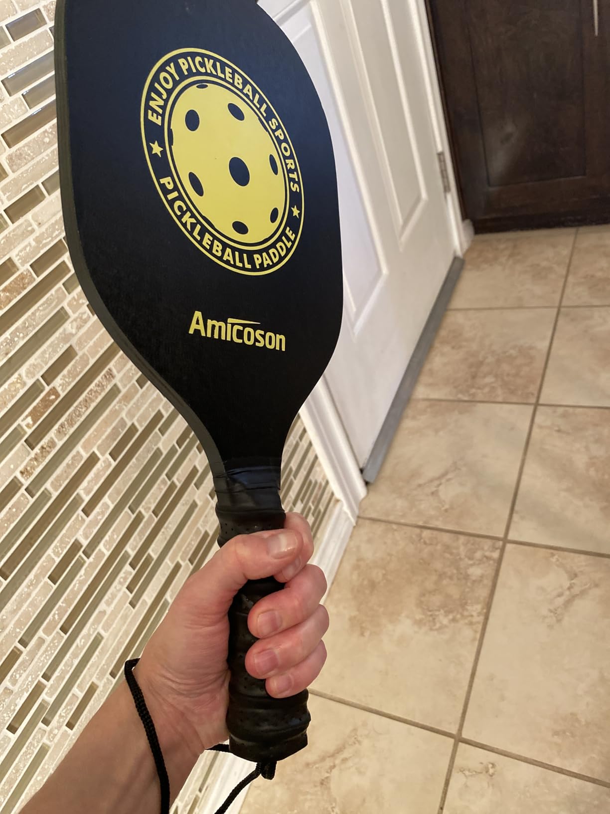 Amicoson Pickleball Paddles - Set of 4 Wooden Paddles, Indoor & Outdoor Balls, Ergonomic Grip, 8 Balls & 1 Carry Bag customer photo 2