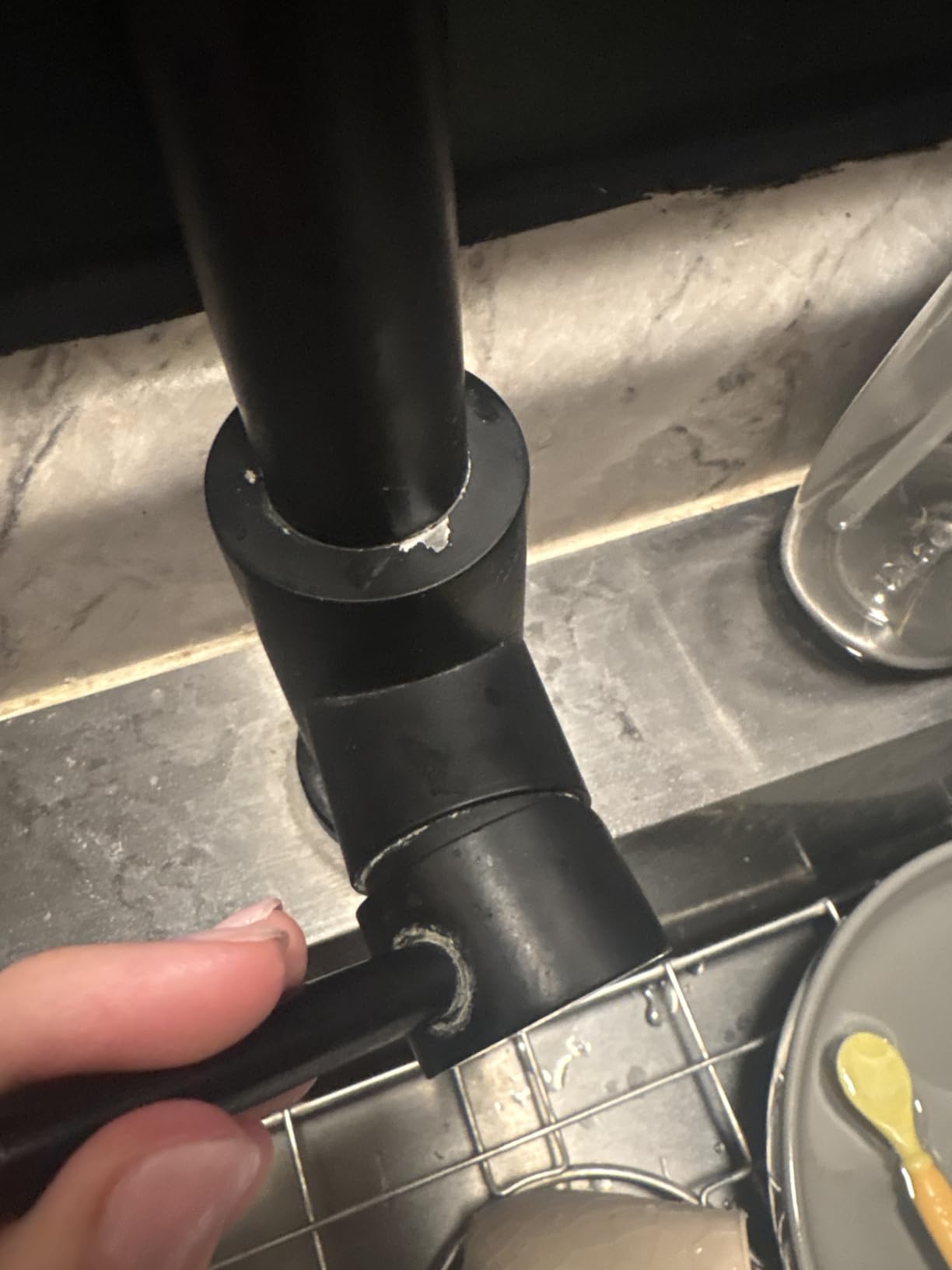 DJS Kitchen Sink Faucet with Pull Down Sprayer Single Handle Matte Black customer photo 2