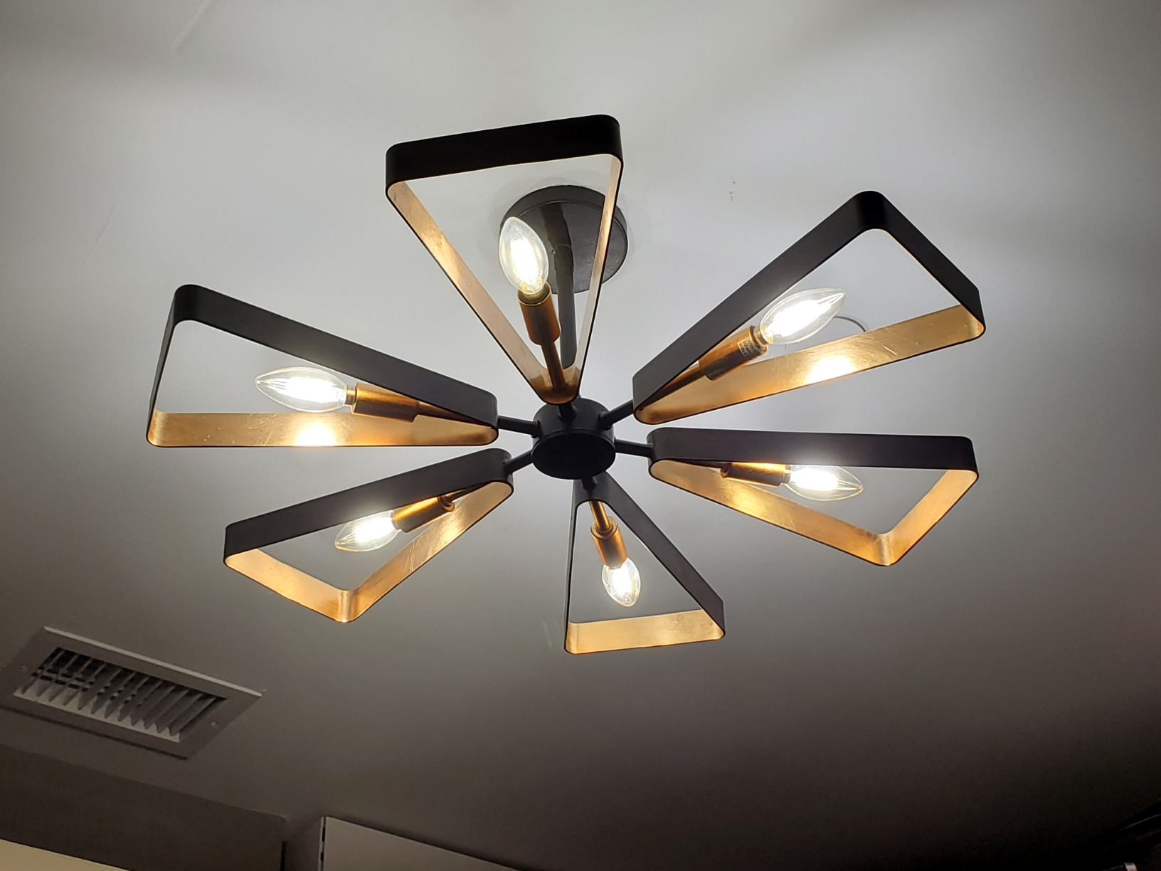 Cotanic Dimmable E12 Candelabra LED Bulb 2700K Warm White 60W Equivalent customer photo 1