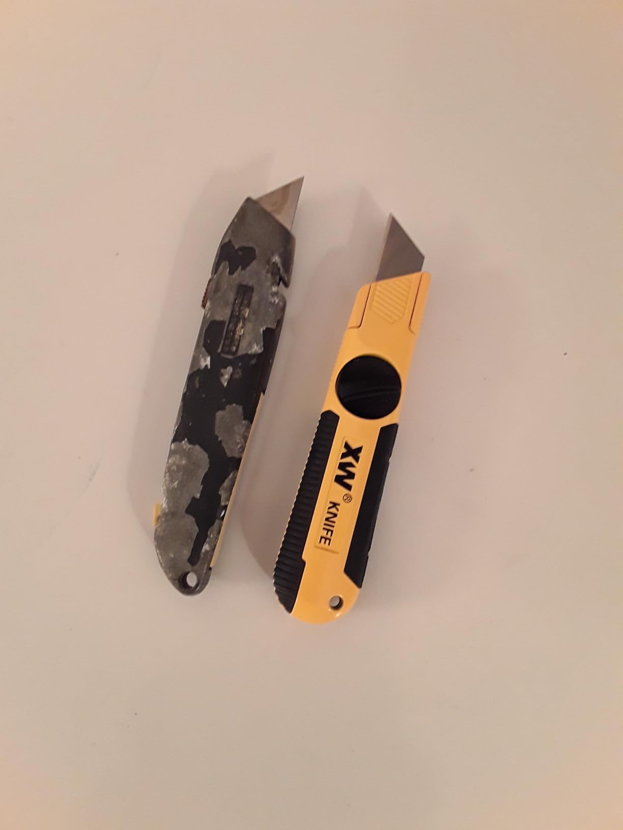 XW Fixed-Blade Utility Knife, Non-Retractable Heavy Duty Drywall Cutter, Extra 10 Blades Included,2-Pack customer photo 2