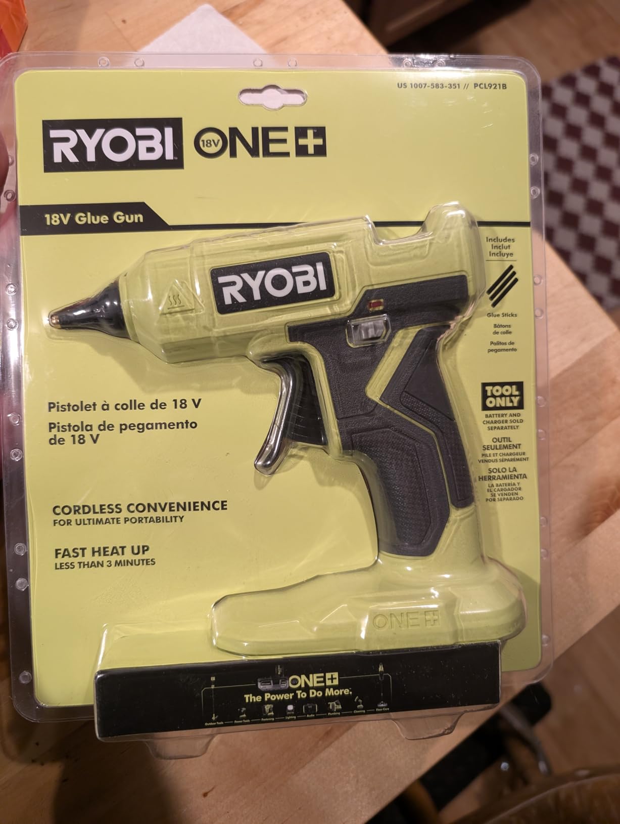RYOBI ONE+ 18V Cordless Dual Temperature Glue Gun (Tool Only) with Tips customer photo 1