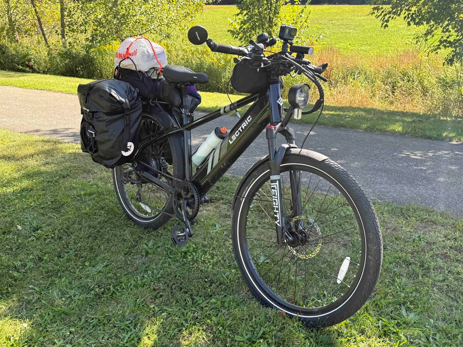 ROCKBROS Bike Panniers Waterproof Max 30L Capacity Cycling Traveling 2 Pack customer photo 2