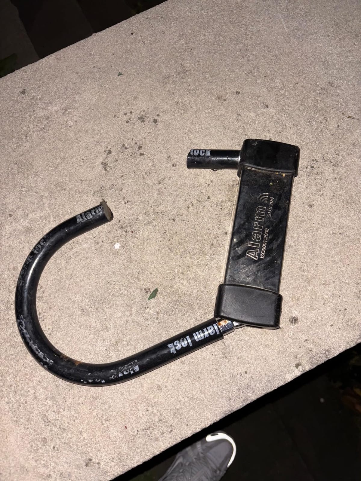 Alarm U-Lock for E-Bikes, 5/8