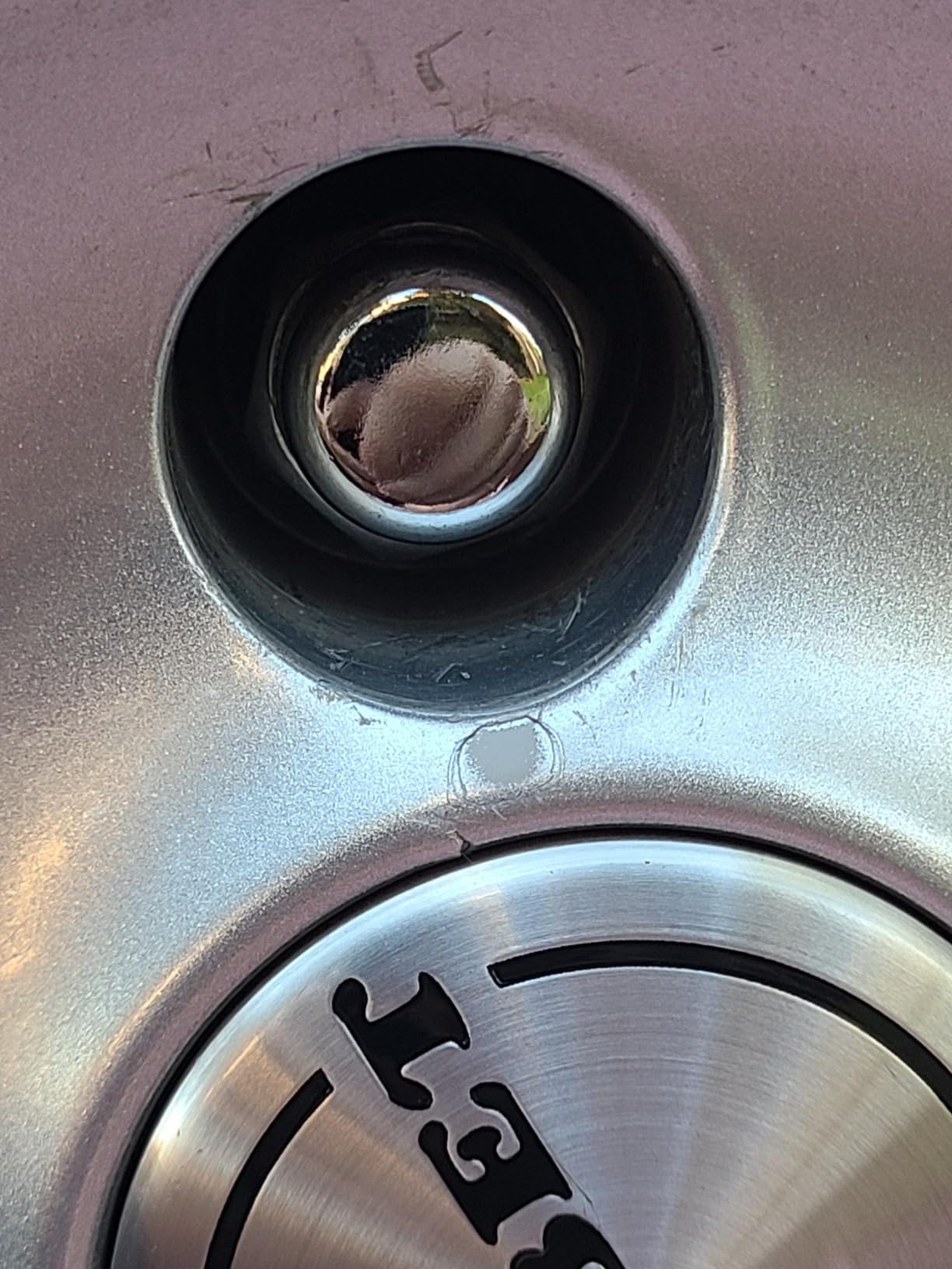 SYOAUTO Silver Rim Touch Up Paint Rim Scratch Repair Pen Wheel Touch Up Paint Car Rim Paint Pen Universal Color Silver Wheel Paint (Silver) customer photo 2