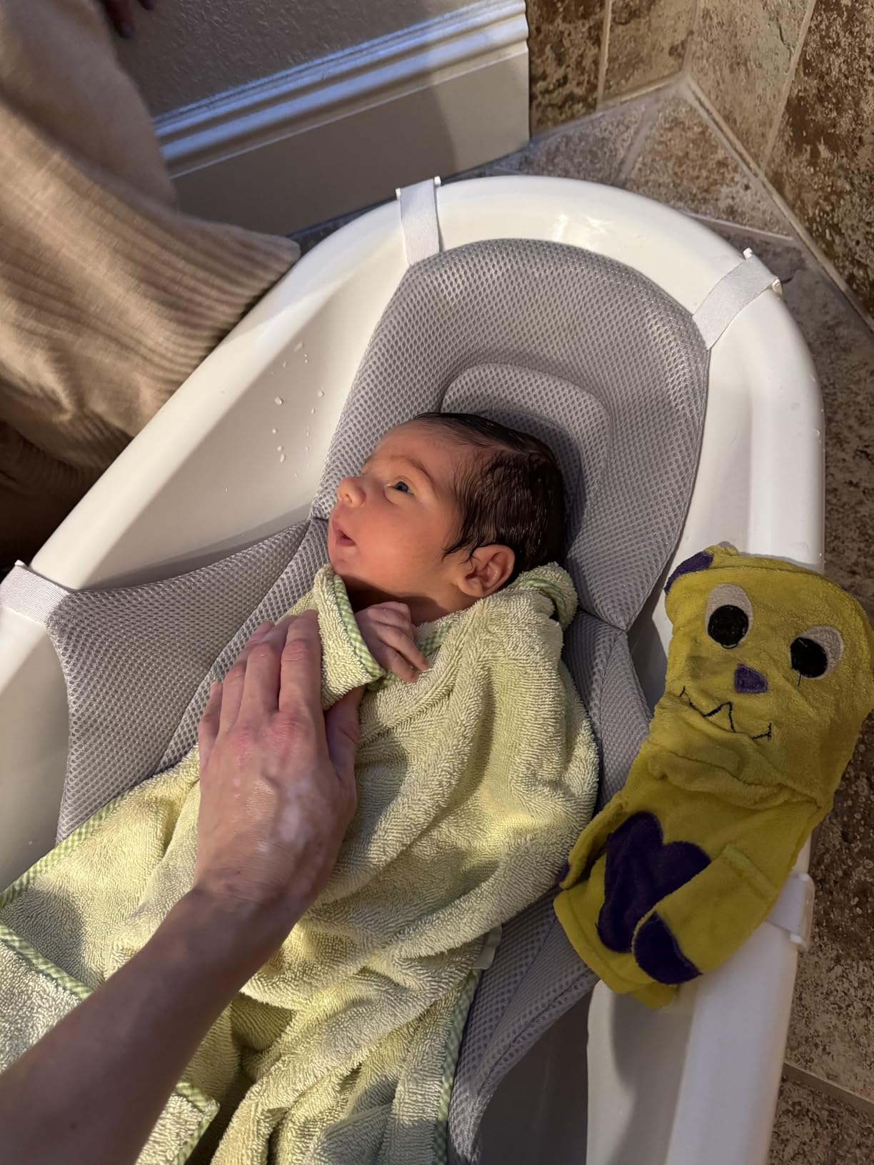 Regalo Baby Basics 3-in-1 Grow with Me Baby Bathtub with Foam Padded Air Mesh Sling, Adjustable Infant Bath Tub for Newborn to Toddler, Baby Bath Seat Support, Easy Clean with Drying Hook customer photo 2