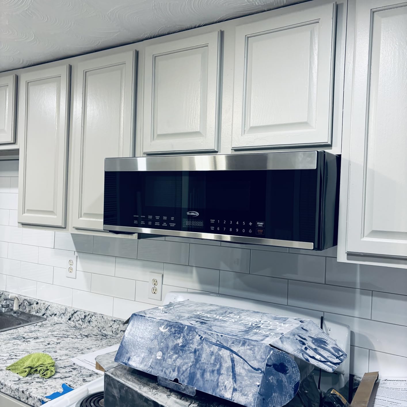 KoolMore 1.3 cu. ft. 24 inch Over The Range Stainless Steel Microwave (KM-MOT-OP1SS), 300 CFM Vent Hood Function, 1000W customer photo 1