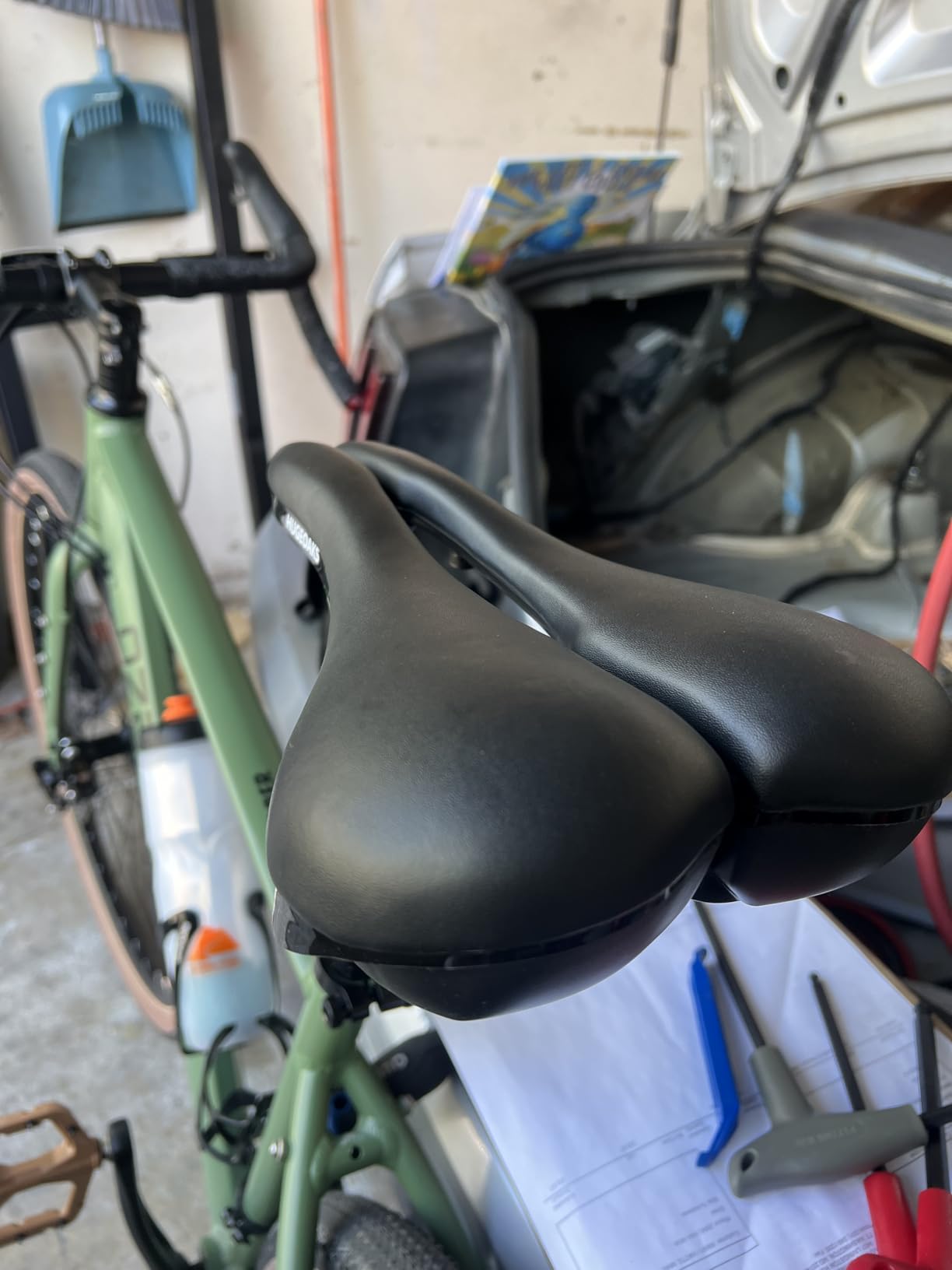 Width Adjustable Bike Seat - Comfortable Prostate Friendly Bicycle Saddle Suitable for Mountain, Road, City and Stationary Exercise Bikes customer photo 1