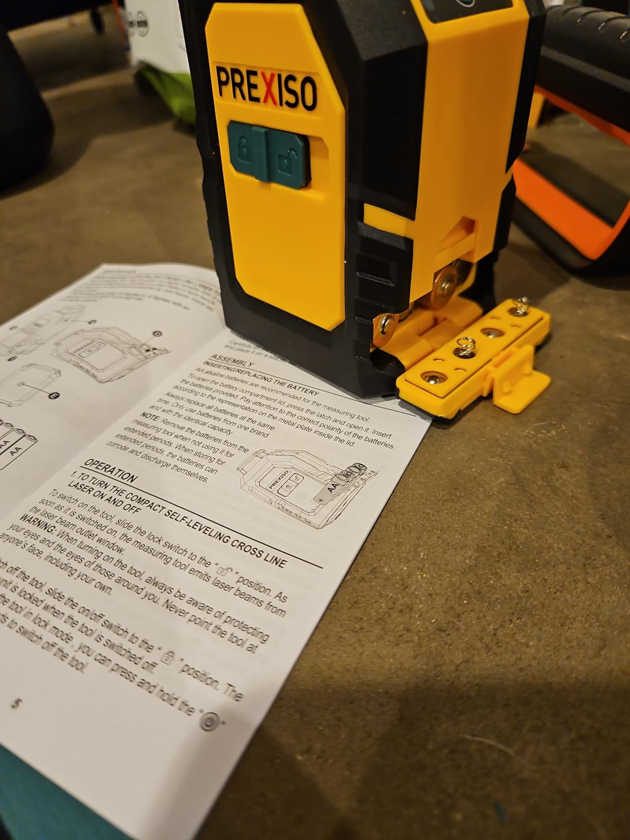 PREXISO 360° Laser Level with Tripod, 100Ft Self Leveling Cross Line Laser customer photo 2