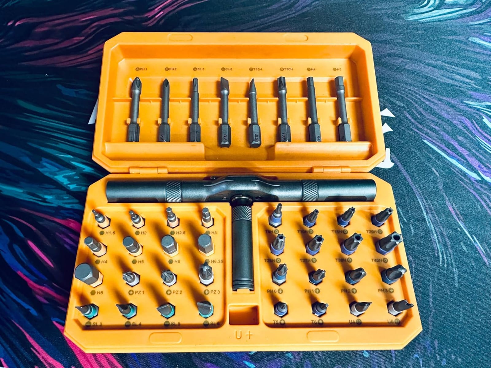 AMIR 42 in 1 Ratchet Screwdriver Set, Magnetic Screwdriver Set with 40 PCS Multi Bit, DIY Repair Tool Kit with Ratchet T Handle, Screw Driver Set Kit for Tools,Bicycle,Electronic Repair customer photo 2