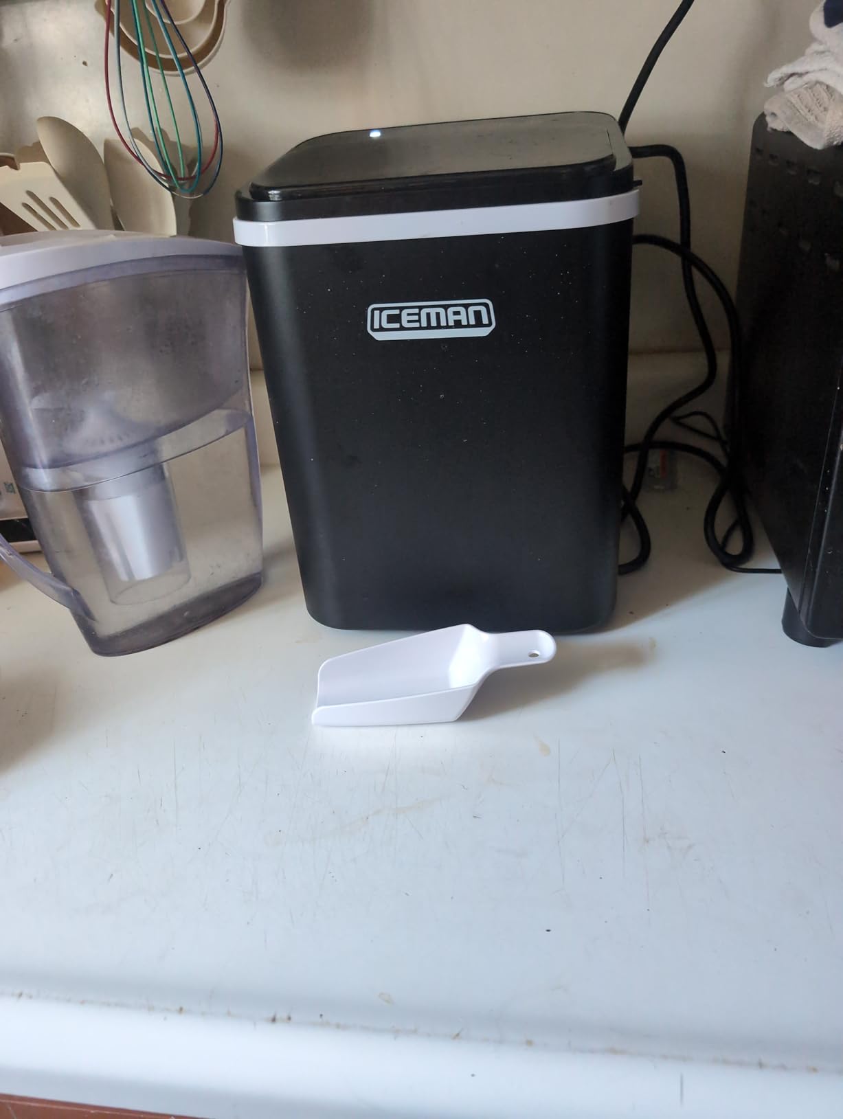 Iceman Compact Pebble Ice Machine, Countertop Nugget Ice Maker Produces Chewable Pellet Ice in 8 Minutes, Makes 26lbs/Day, One-Touch Cleaning Function with Ice Scoop/Basket Included – Black customer photo 2