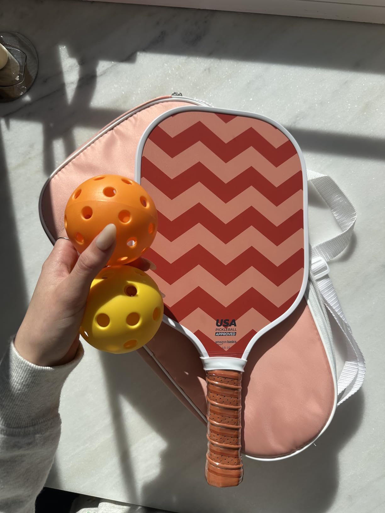 Amazon Basics Pickleball Paddles Set of 2, USAPA Approved Carbon Fiber Paddle with 4 Balls, Lightweight Pickle Ball Rackets, Carry Bag & Grips customer photo 2