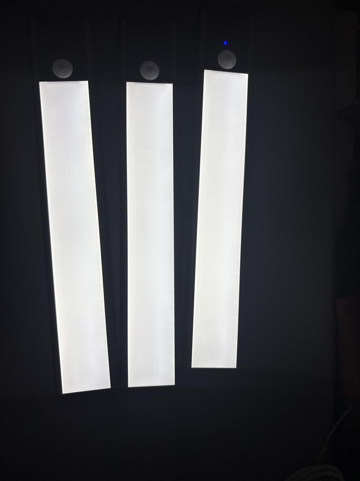 Under Cabinet Lighting Wireless, 10inch Motion Sensor Light Indoor, 3Pack customer photo 2