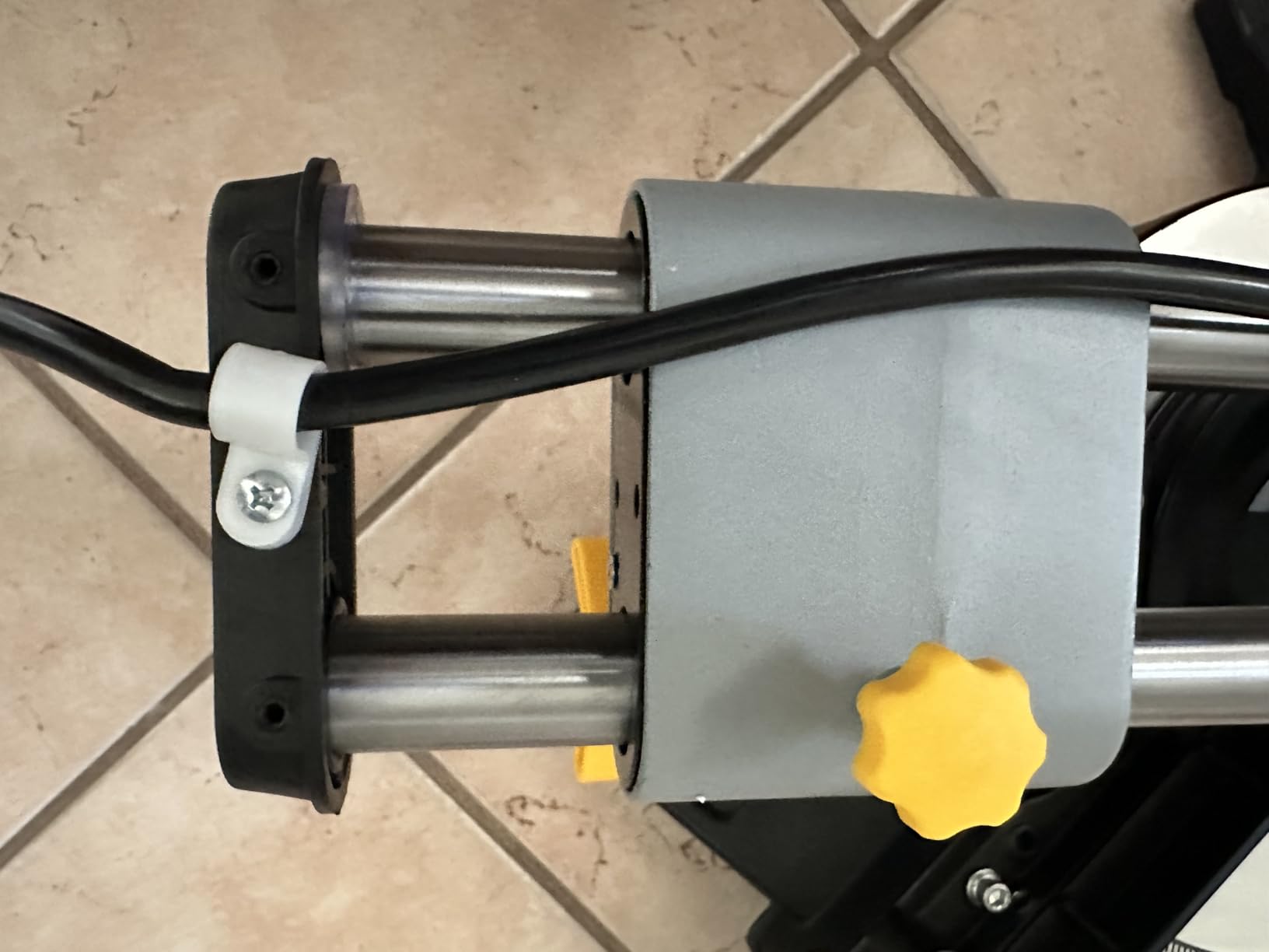 12-Inch Dual-Bevel Sliding Compound Miter Saw, 3800RPM, 15 Amp, Dual Bevel 0-45° with Extension Table, 36T Blade, Power Saw for Metal, Plastic, Wood, Laminates customer photo 2