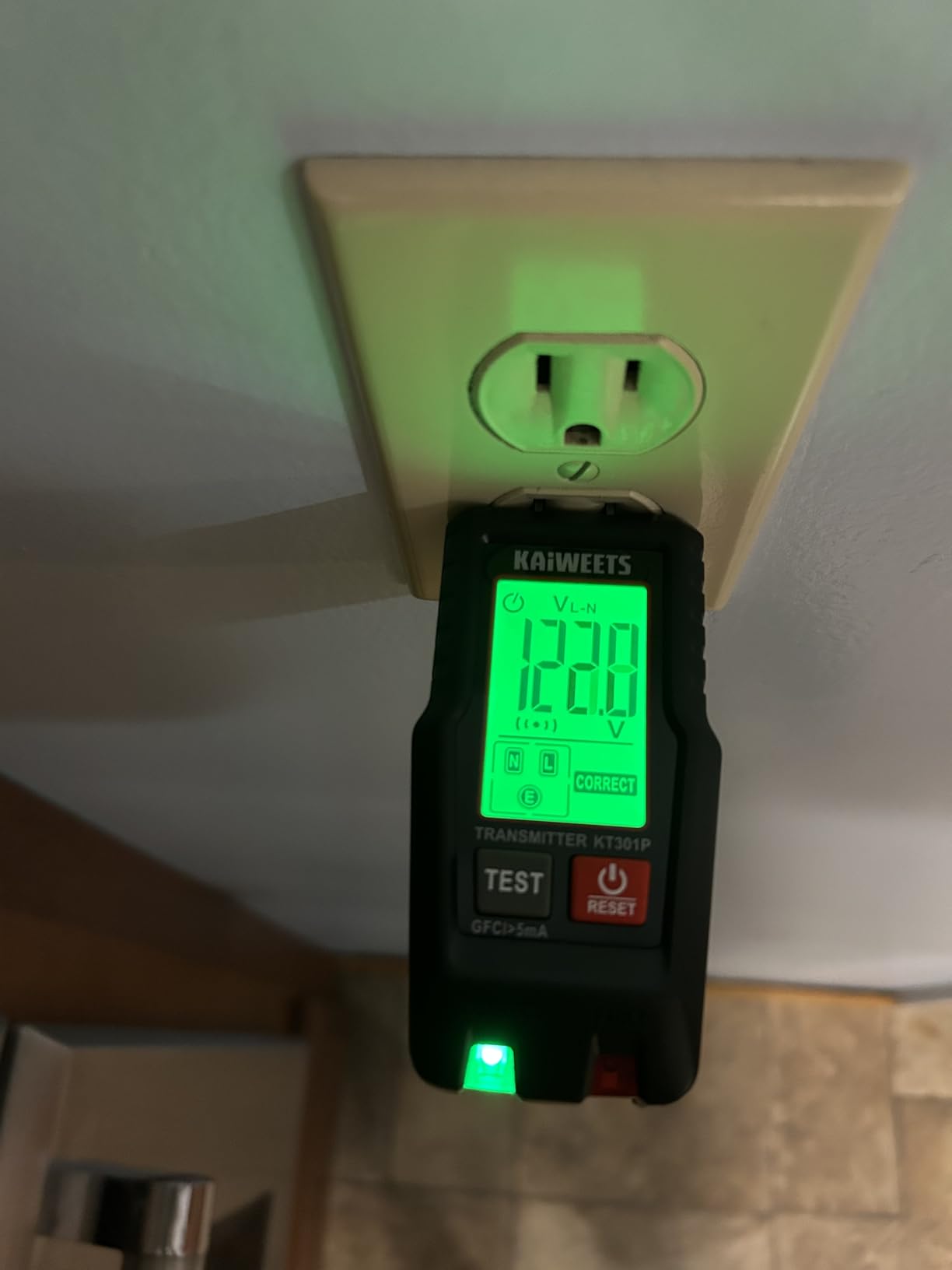 KAIWEETS Circuit Breaker Finder with LCD Display, GFCI Outlet Tester, Electrical Circuit Tracer Tool with NCV Test & Flashlight, Includes Carrying Case and Adapters- KT301P customer photo 2