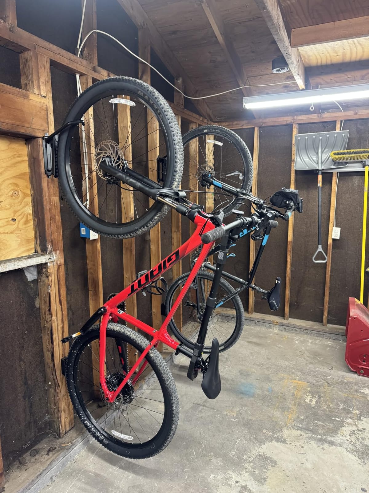 monTEK Swivel Bike Wall Mount for Fat Tire, Up to 4.5
