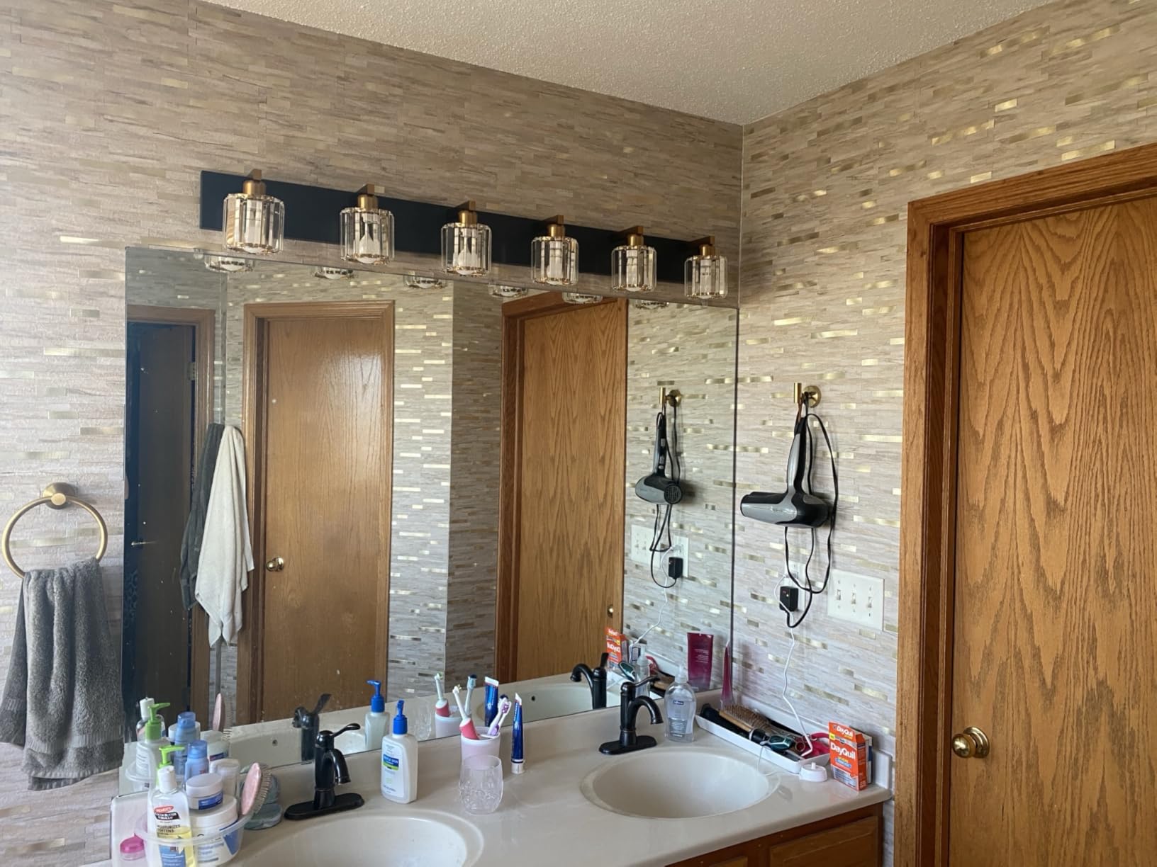 Aipsun Brushed Nickel Vanity Light Bathroom Lighting Fixtures 3 Light Crystal Modern Bathroom Vanity Light (Exclude Bulb) customer photo 2