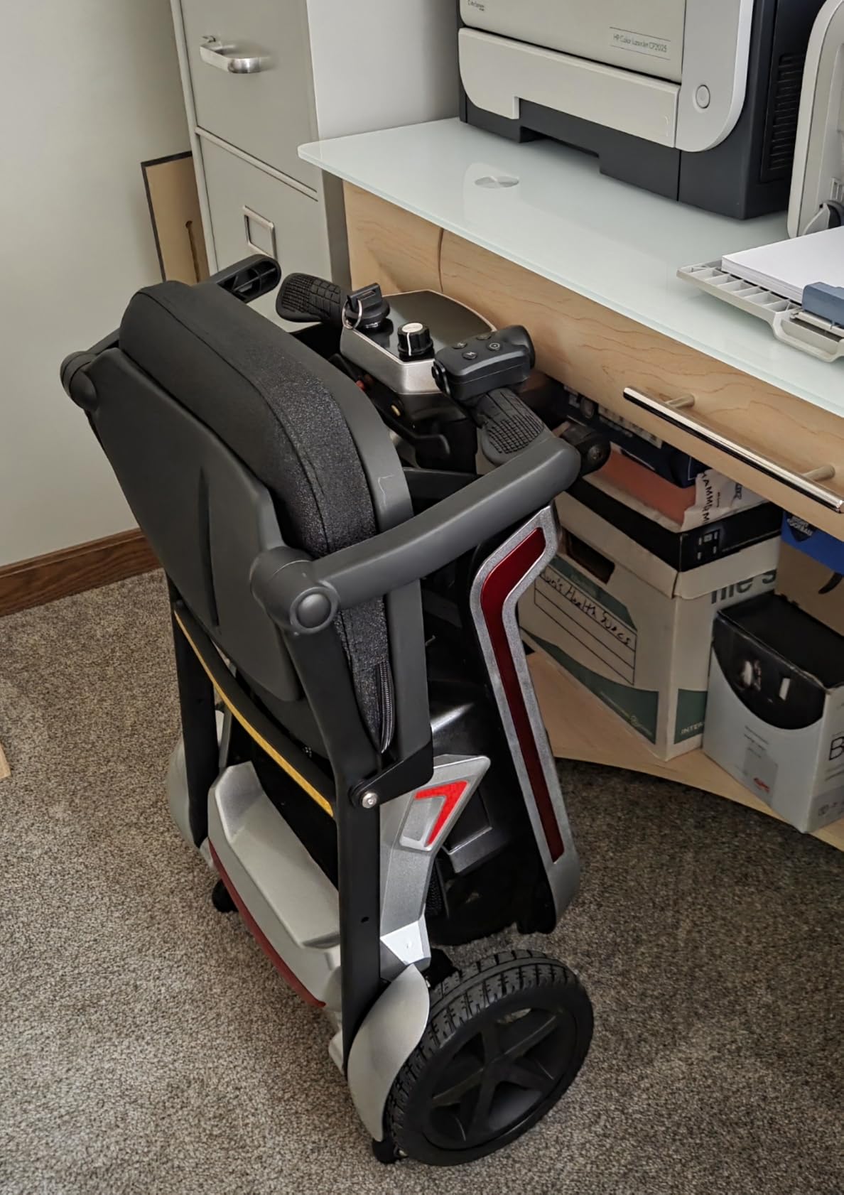 Light Weight Mobility Scooter for Adults, 3 Wheel Mobility Scooter customer photo 1